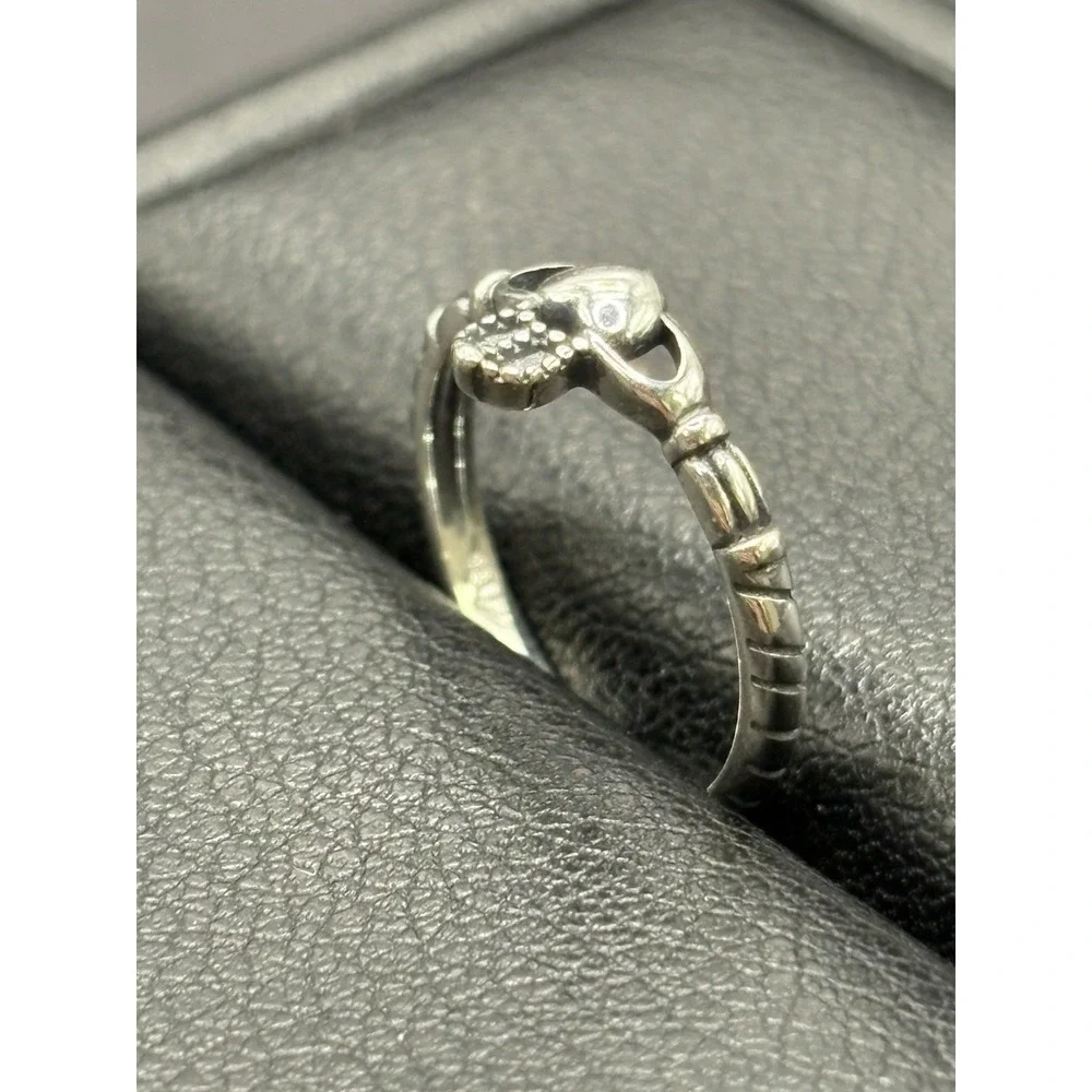 New Condition Sterling Silver Claddagh Toe Ring 925 G13